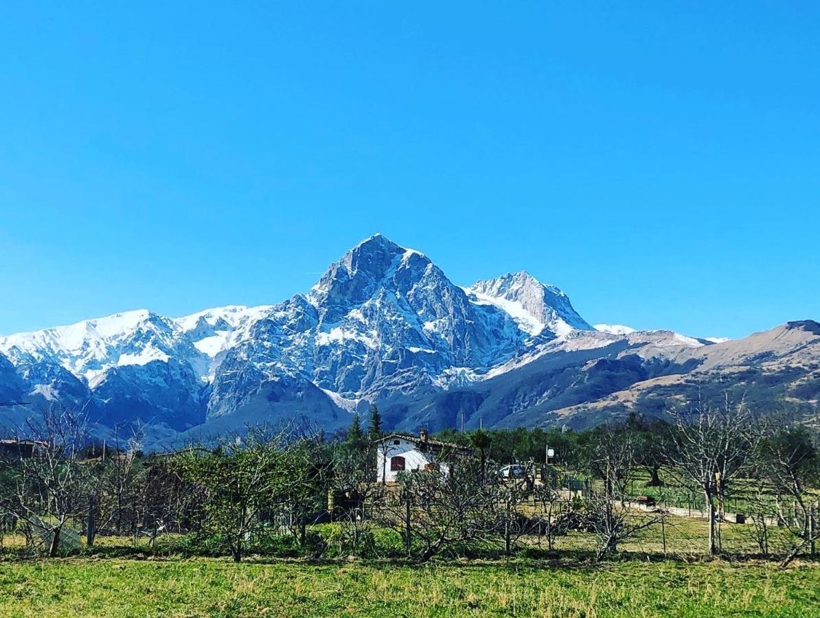 La Casetta Di Trignano Isola del Gran Sasso d'Italia Exterior photo