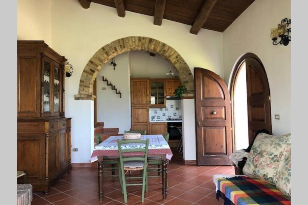La Casetta Di Trignano Isola del Gran Sasso d'Italia Exterior photo